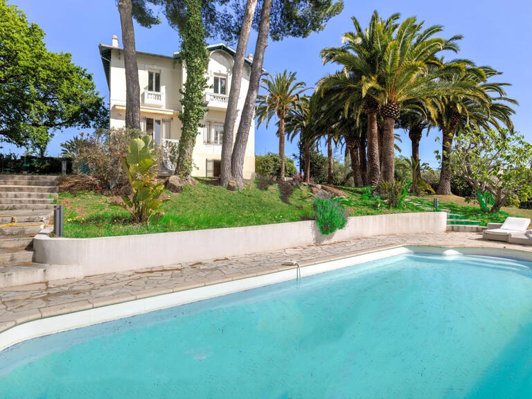 Villa Antibes - 4 bedrooms - 247m²