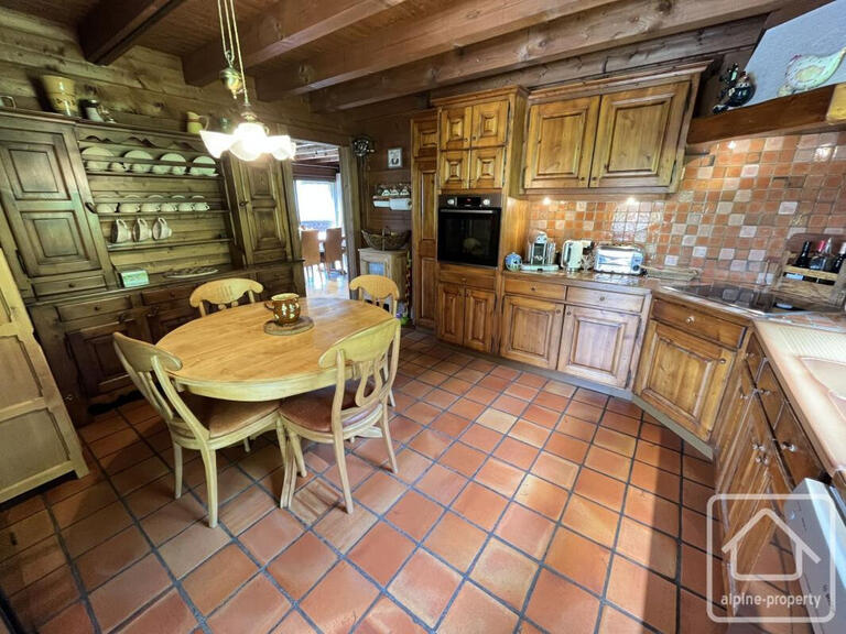 Chalet Arâches-la-Frasse - 4 bedrooms - 200m²