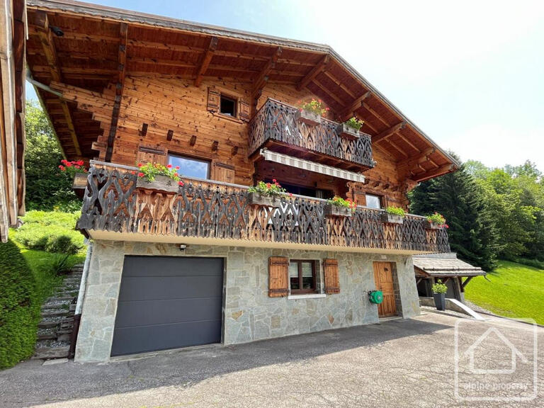 Sale Chalet Arâches-la-Frasse - 4 bedrooms