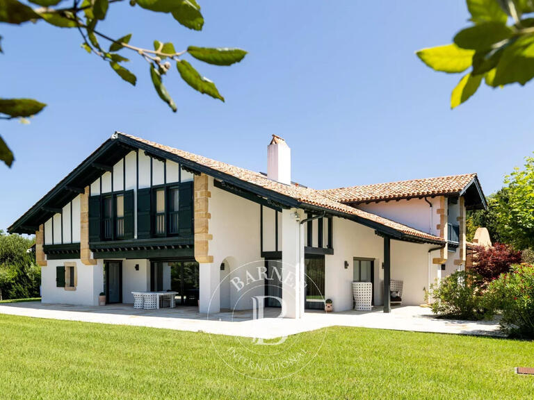 House Arcangues - 5 bedrooms - 480m²