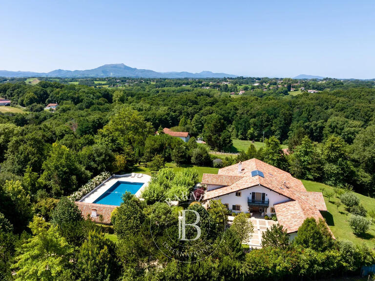 House Arcangues - 5 bedrooms - 480m²