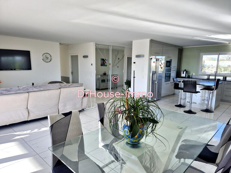 Villa Argeliers - 4 bedrooms - 340m²