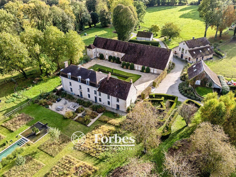 Propriété Argentan - 14 chambres - 445m²