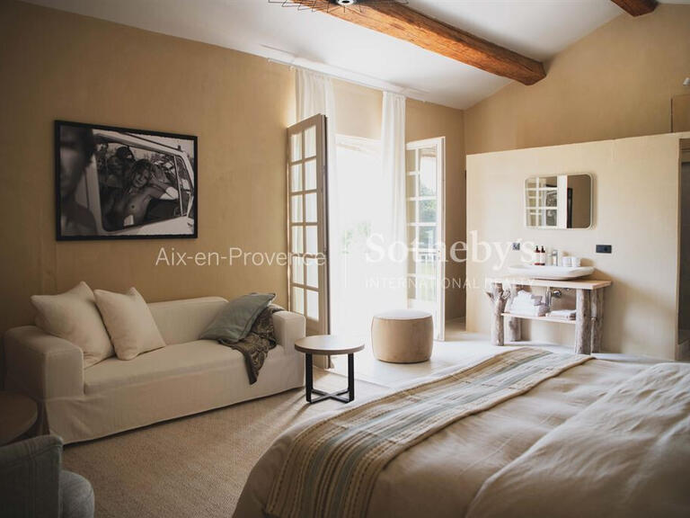 House Arles - 6 bedrooms - 347m²