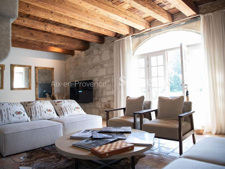 House Arles - 6 bedrooms - 347m²