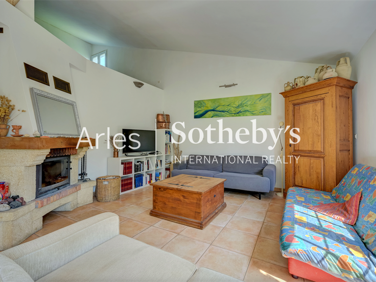 Maison Arles - 4 chambres - 203m²