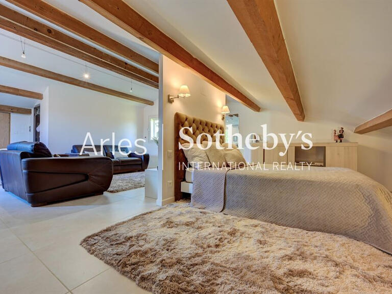 House Arles - 7 bedrooms - 306m²