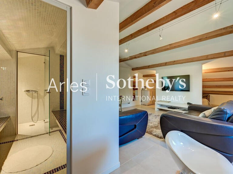 House Arles - 7 bedrooms - 306m²