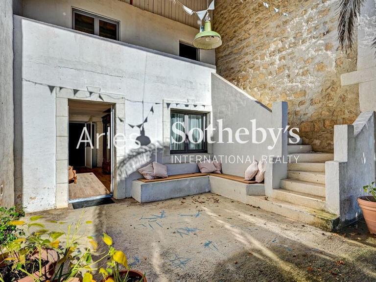 House Arles - 6 bedrooms - 445m²