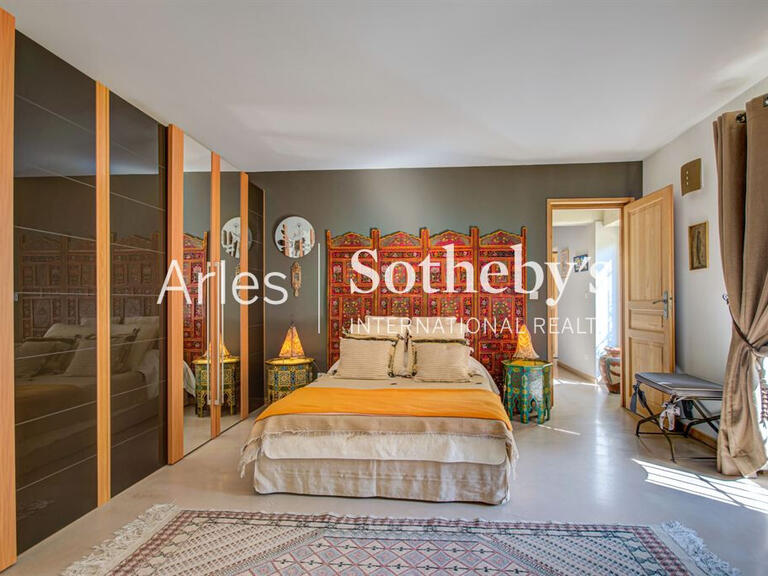 House Arles - 4 bedrooms - 274m²