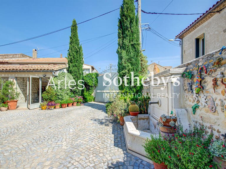 House Arles - 4 bedrooms - 274m²