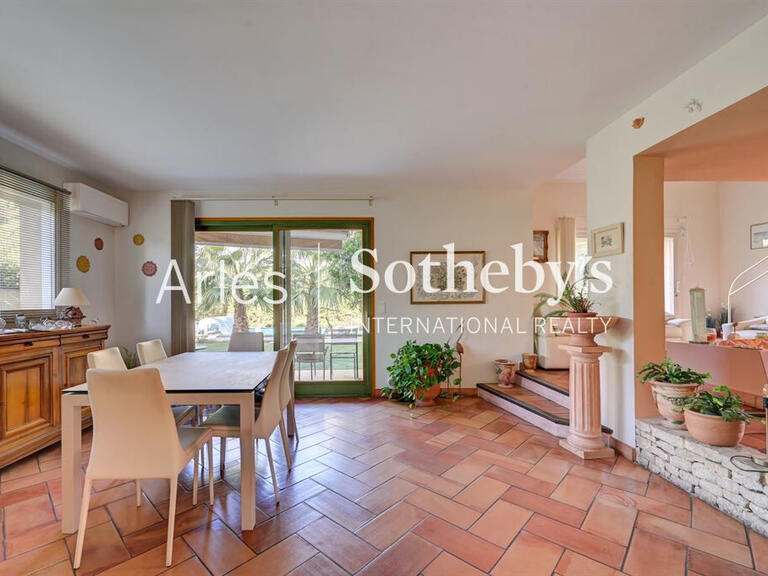 House Arles - 4 bedrooms - 215m²