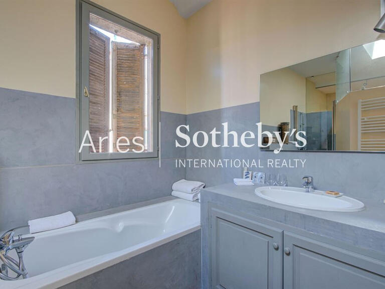 House Arles - 4 bedrooms - 230m²