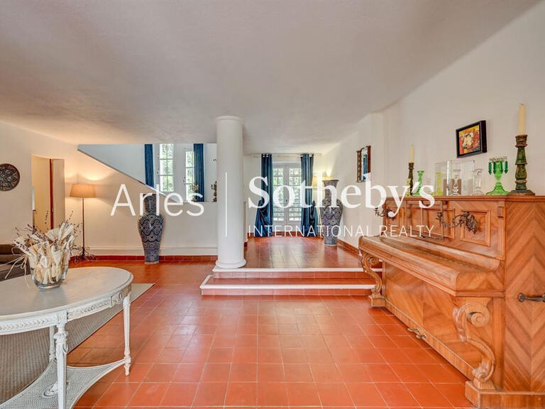 Propriété Arles - 16 chambres - 780m²