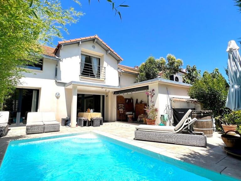 Villa Arles - 3 chambres - 202m²