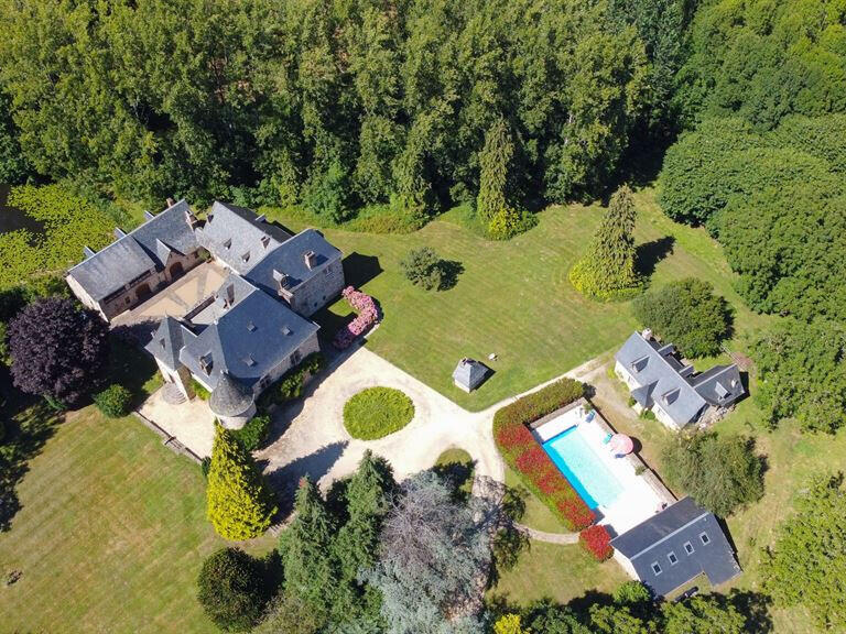 Castle Arnac-Pompadour - 10 bedrooms - 800m²