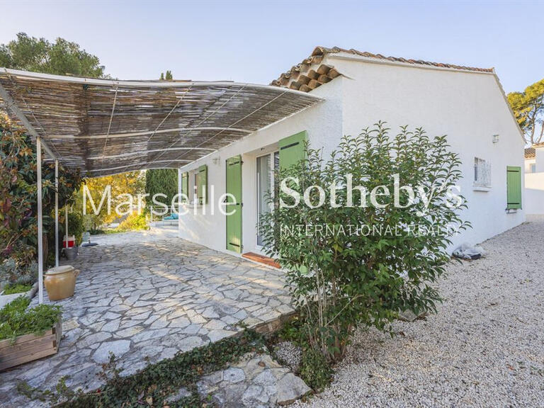 Maison Aubagne - 3 chambres - 167m²