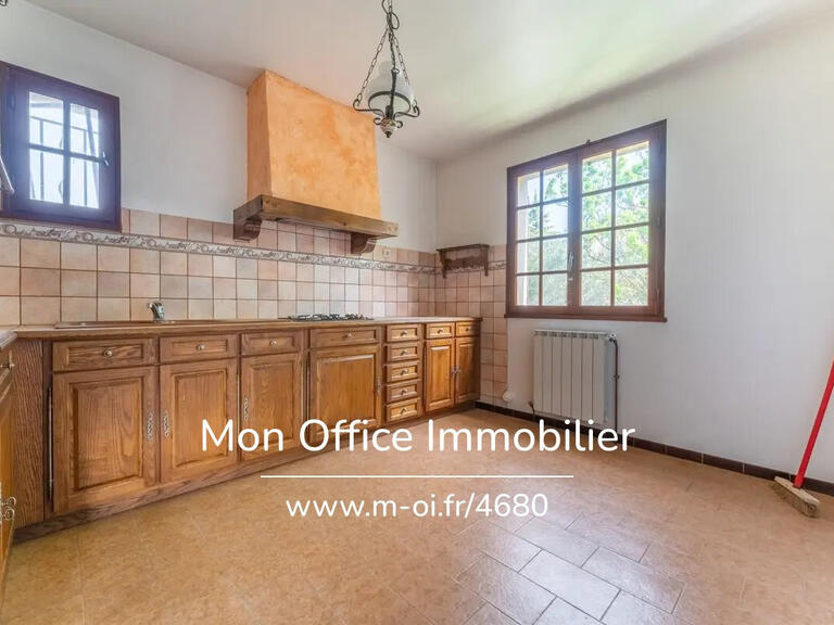 Maison Aubagne - 4 chambres - 190m²