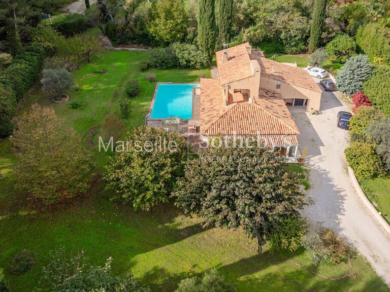 House Aubagne - 4 bedrooms - 260m²