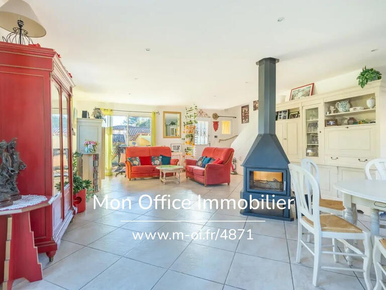 House Aubagne - 3 bedrooms - 115m²