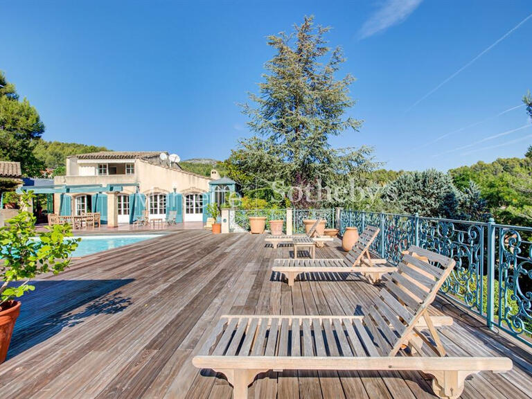 House Aubagne - 7 bedrooms - 480m²