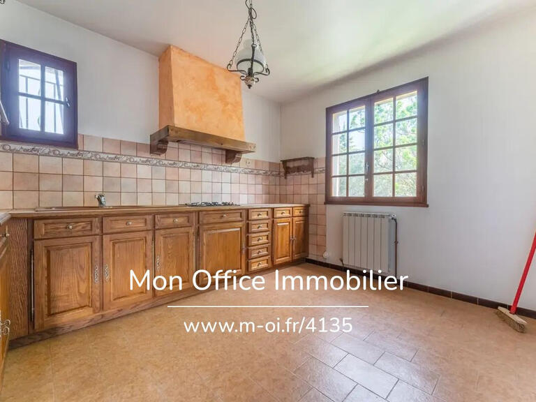 Villa Aubagne - 4 bedrooms - 200m²