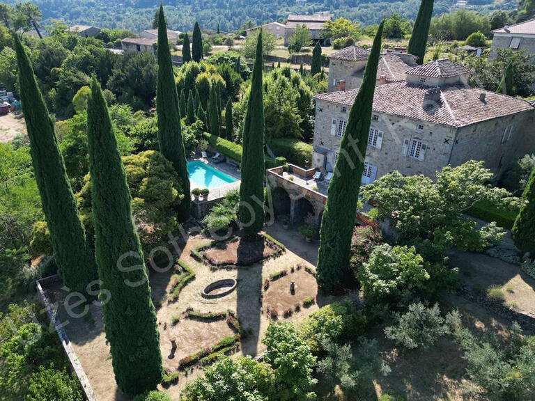 Château Aubenas - 9 chambres - 650m²