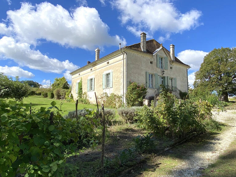 House Aubeterre-sur-Dronne - 5 bedrooms - 288m²