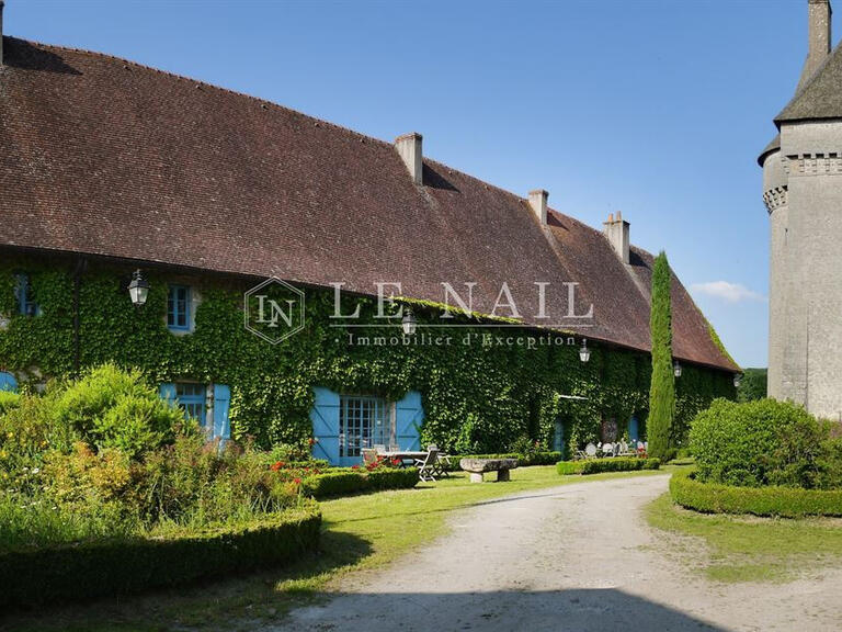 Château Aubusson - 7 chambres - 620m²