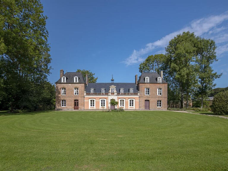 Château Auffay - 11 chambres - 1066m²