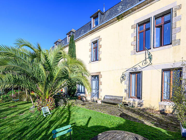 House Auray - 10 bedrooms - 271m²