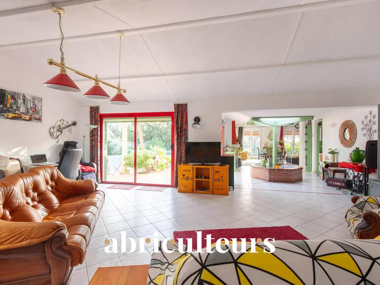 Maison Aureille - 3 chambres - 180m²