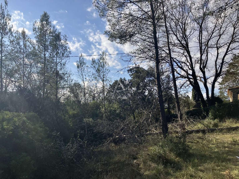 Terrain Bagnols-en-Forêt