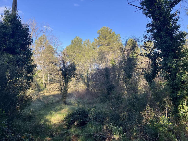 Terrain Bagnols-en-Forêt