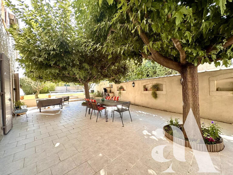 Maison Barbentane - 6 chambres - 320m²