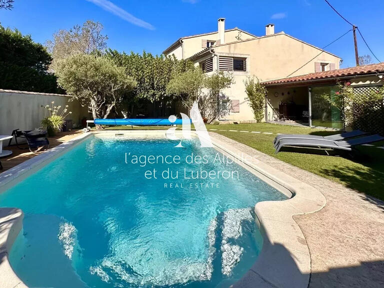 Maison Barbentane - 6 chambres - 320m²