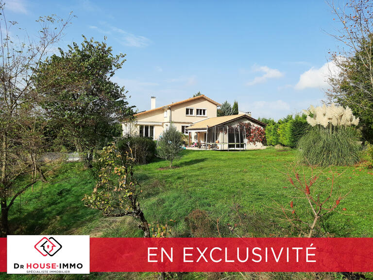 Villa Barbières - 5 chambres - 221m²