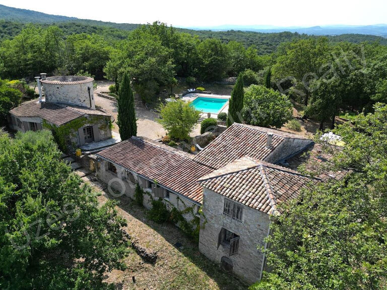 House Barjac - 5 bedrooms - 323m²