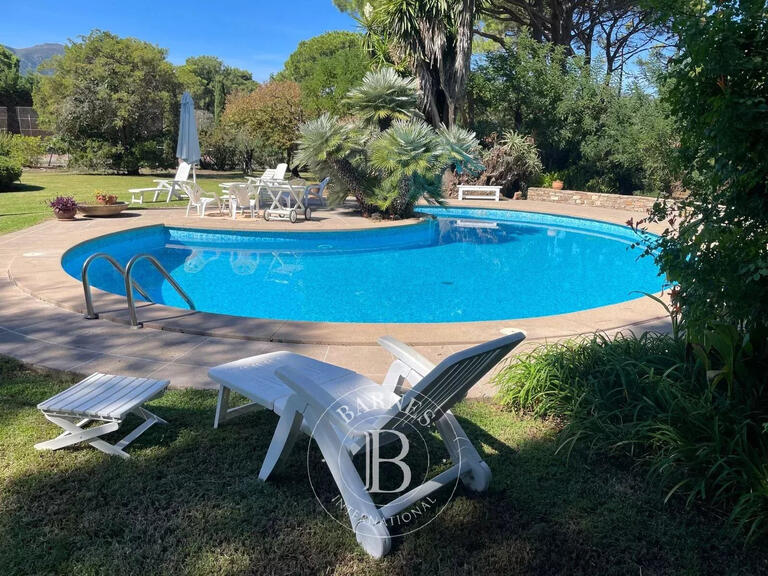 Villa Bastia - 4 bedrooms - 216m²