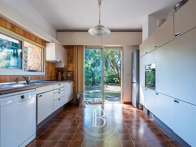 Villa Bastia - 4 bedrooms - 216m²