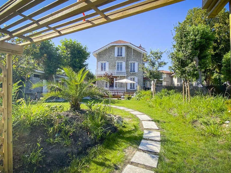 House Bayonne - 8 bedrooms - 505m²