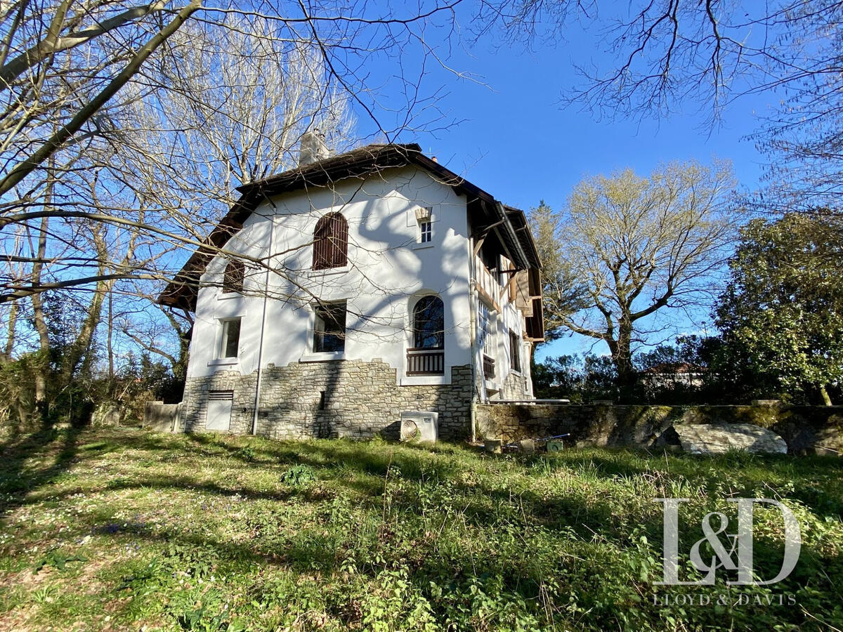 House Bayonne