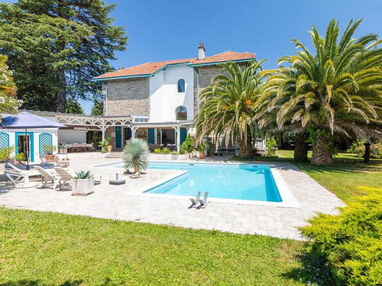 House Bayonne - 8 bedrooms - 360m²