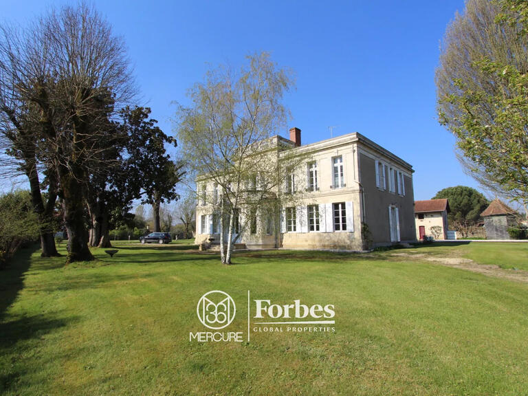 House Bazas - 8 bedrooms - 530m²