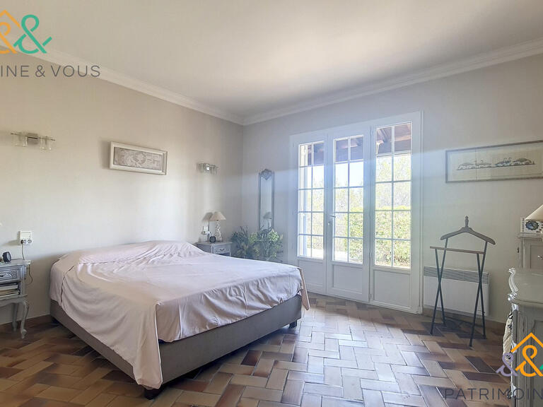 Maison Beaucaire - 7 chambres - 250m²