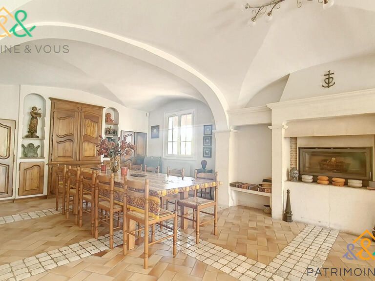 Maison Beaucaire - 7 chambres - 250m²