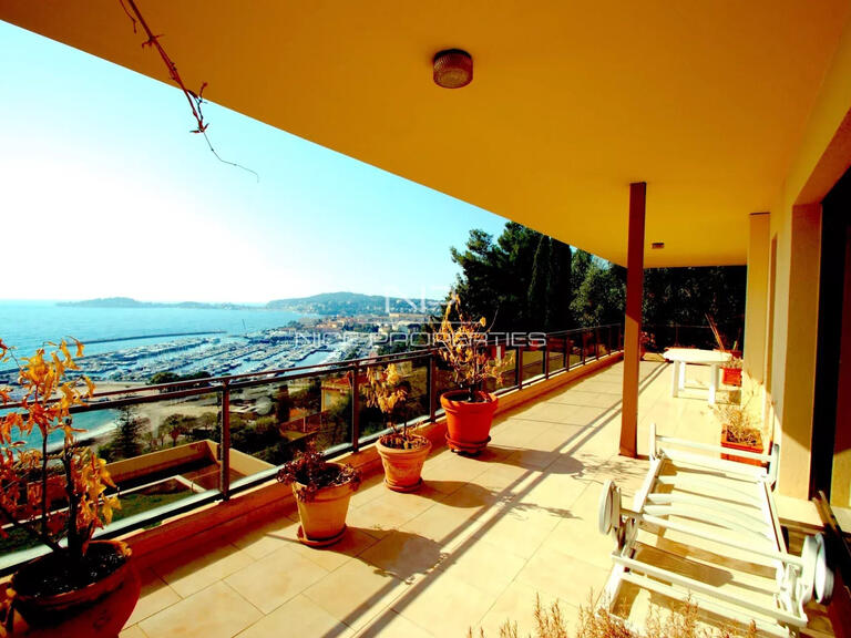 Apartment Beaulieu-sur-Mer - 3 bedrooms - 106m²