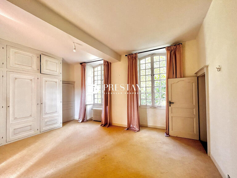 Propriété Beaumont-du-Périgord - 10 chambres - 810m²