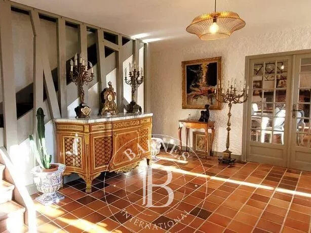 House Bellegarde - 4 bedrooms - 286m²