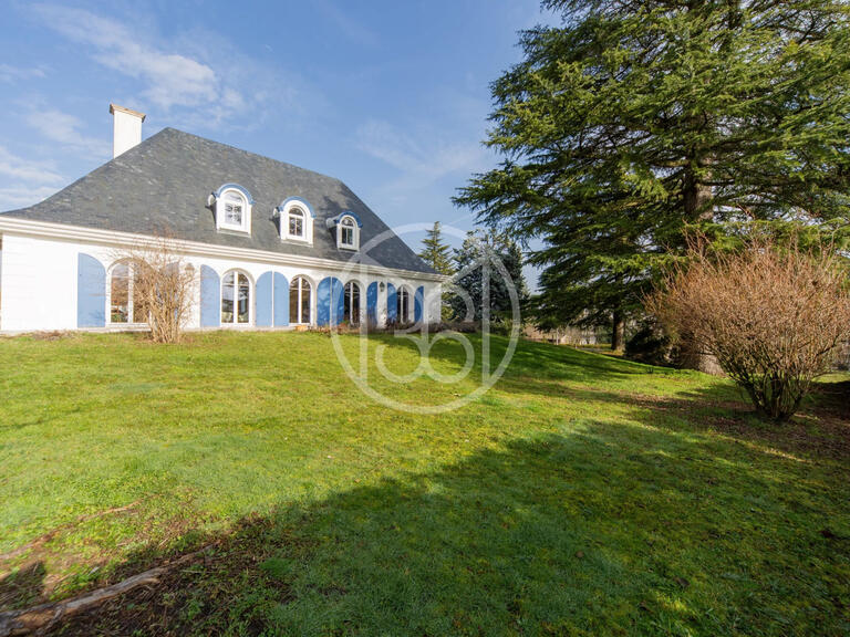 House Belleville-en-Beaujolais - 5 bedrooms - 186m²